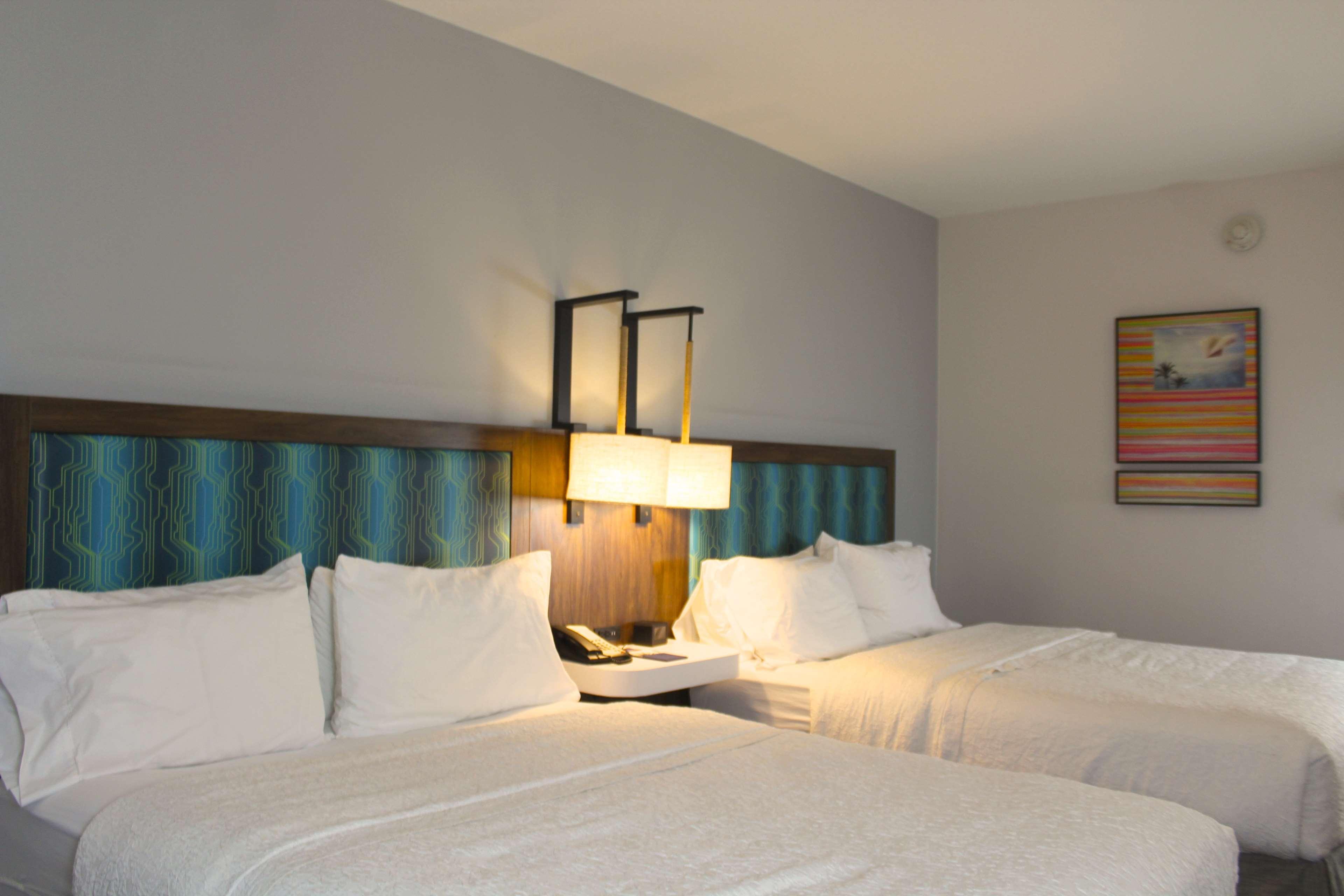 Hampton Inn & Suites Sarasota / Bradenton - Airport Exterior photo