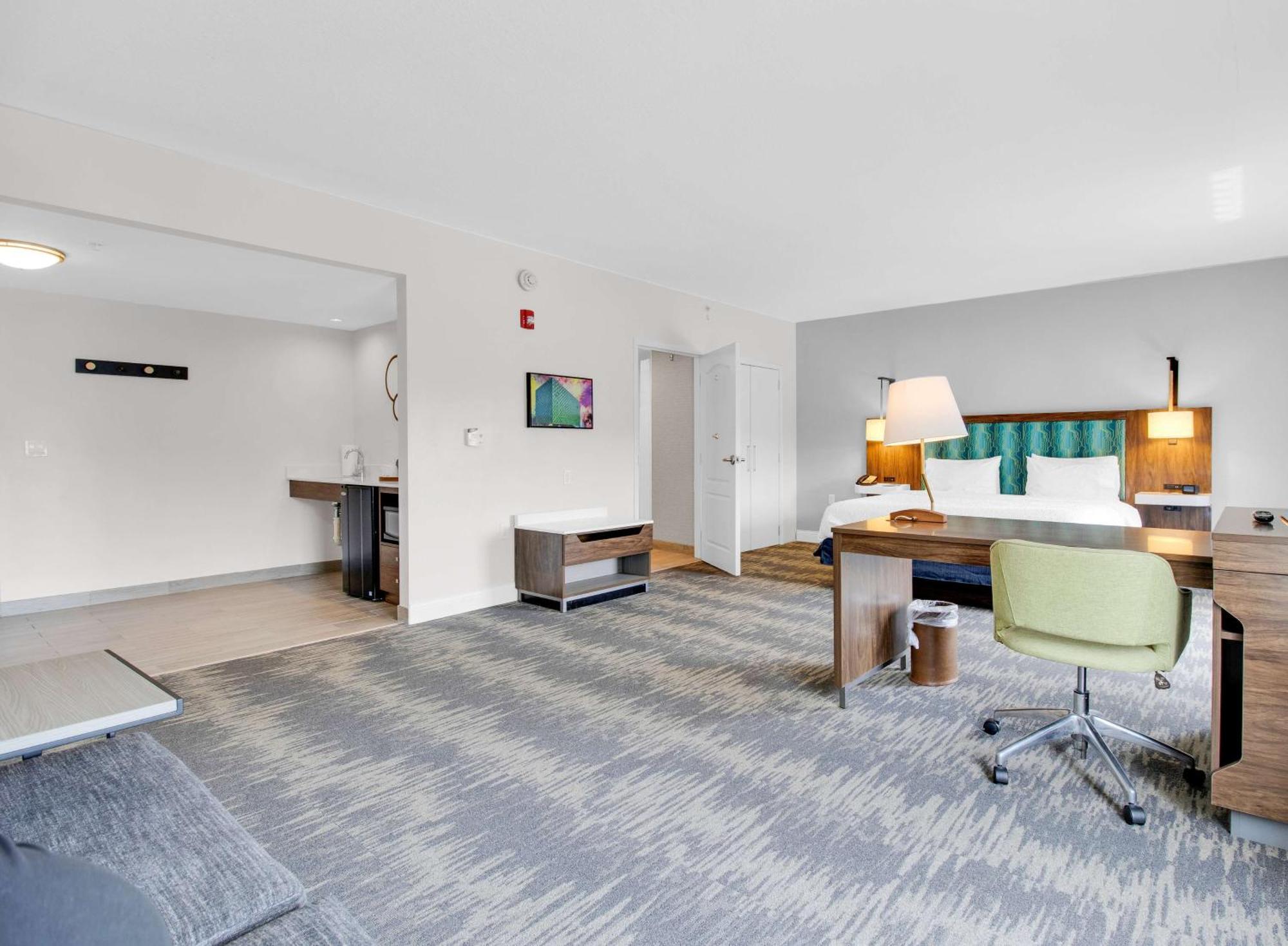 Hampton Inn & Suites Sarasota / Bradenton - Airport Exterior photo