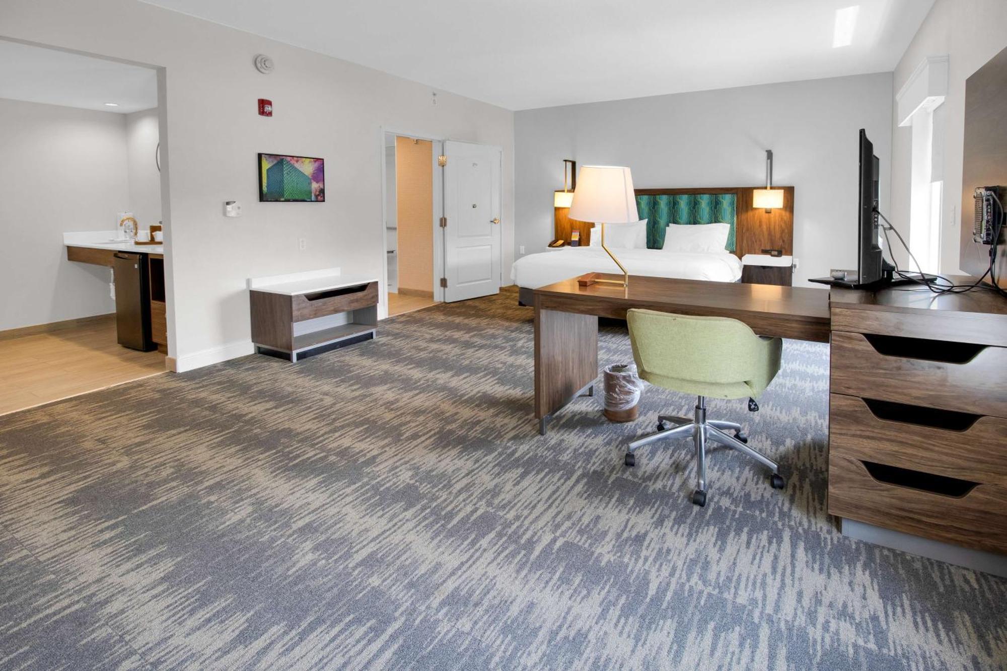 Hampton Inn & Suites Sarasota / Bradenton - Airport Exterior photo